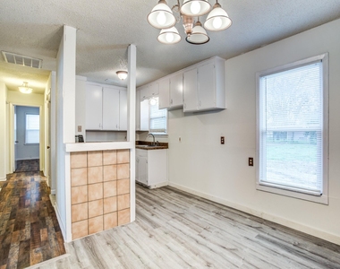 533 Nw Lorna Street - Photo Thumbnail 9
