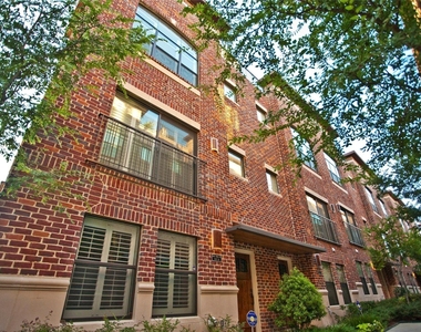 2411 N Hall Street - Photo Thumbnail 5