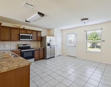 2430 Monty Street - Photo Thumbnail 10