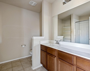 2430 Monty Street - Photo Thumbnail 17