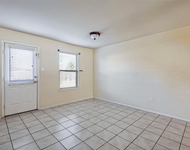 2430 Monty Street - Photo Thumbnail 11