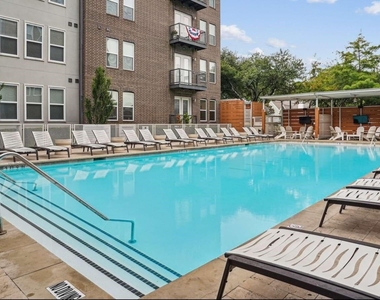 260 Davis Street - Photo Thumbnail 28