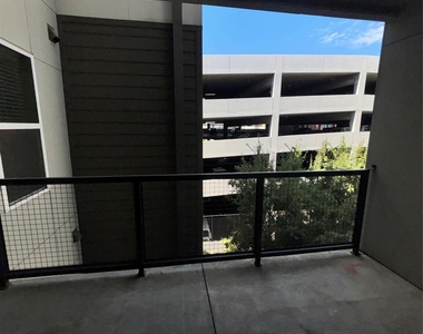 260 Davis Street - Photo Thumbnail 19