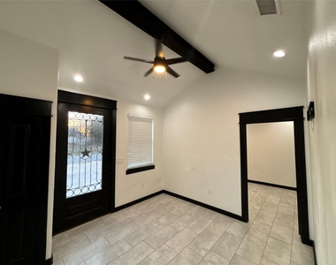 300 Avenue B - Photo Thumbnail 6