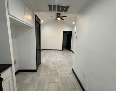 300 Avenue B - Photo Thumbnail 20