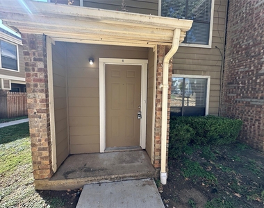 2119 Park Willow Lane - Photo Thumbnail 1