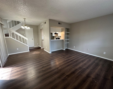 2119 Park Willow Lane - Photo Thumbnail 2