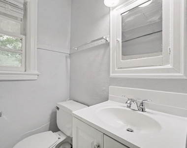 4026 Holland Avenue - Photo Thumbnail 10