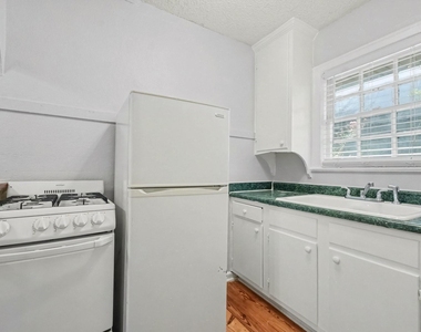 4026 Holland Avenue - Photo Thumbnail 6