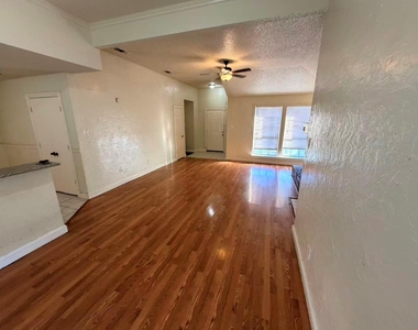 7801 Swiss Way - Photo Thumbnail 1