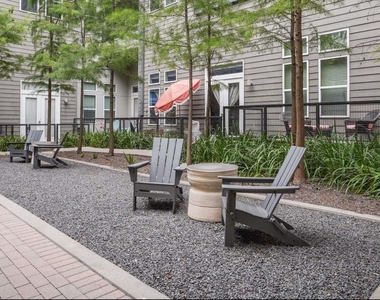 260 Davis Street - Photo Thumbnail 32