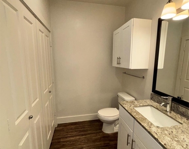 260 Davis Street - Photo Thumbnail 23