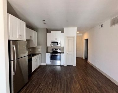 260 Davis Street - Photo Thumbnail 15