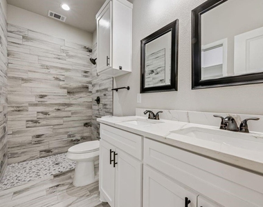 5612 Black Pine Circle - Photo Thumbnail 6