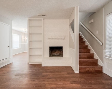 520 Pecan Acres Ct - Photo Thumbnail 5