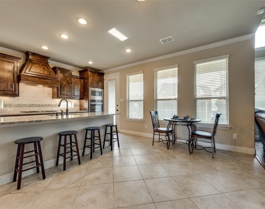 2332 Bunny Run Lane - Photo Thumbnail 8