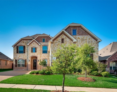 2332 Bunny Run Lane - Photo Thumbnail 2