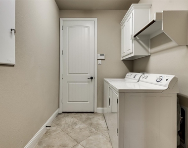 2332 Bunny Run Lane - Photo Thumbnail 18