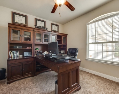 2332 Bunny Run Lane - Photo Thumbnail 3