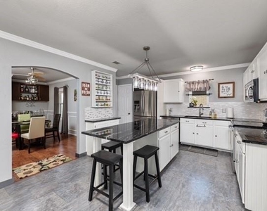 2740 Briscoe Drive - Photo Thumbnail 5