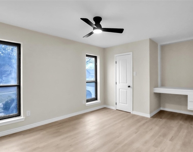 600 Flintridge Court - Photo Thumbnail 8