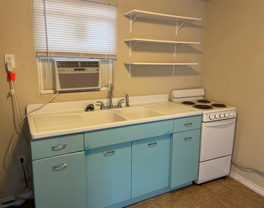857 Vine Street - Photo Thumbnail 2