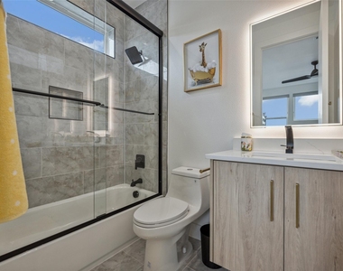 2427 Vagas Street - Photo Thumbnail 25