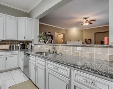 1307 Capstan Drive - Photo Thumbnail 20