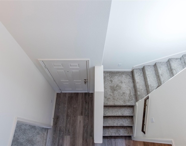 1825 Fergus Drive - Photo Thumbnail 23