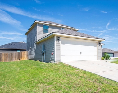 1825 Fergus Drive - Photo Thumbnail 1