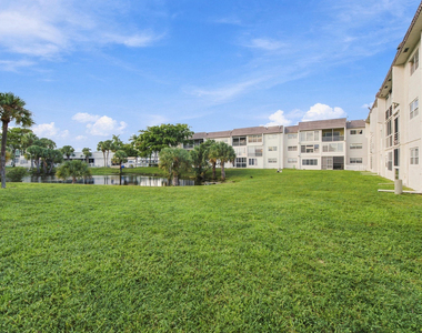 8285 Sunrise Lakes Boulevard - Photo Thumbnail 26