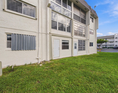 8285 Sunrise Lakes Boulevard - Photo Thumbnail 27