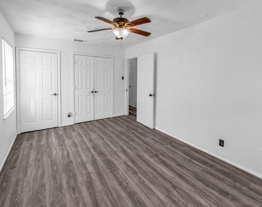 6503 Flamingo Road - Photo Thumbnail 15
