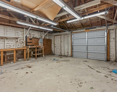 720 E Walnut Street - Photo Thumbnail 33