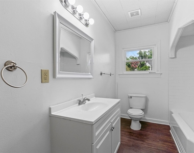 720 E Walnut Street - Photo Thumbnail 29