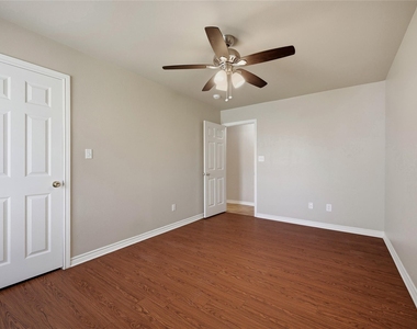 113 W Wilson Avenue - Photo Thumbnail 13