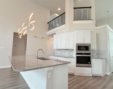 315 Chandan Way - Photo Thumbnail 3