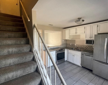 115 W Doyle Street - Photo Thumbnail 5