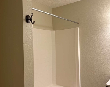 1410 Quail Meadow Drive - Photo Thumbnail 13