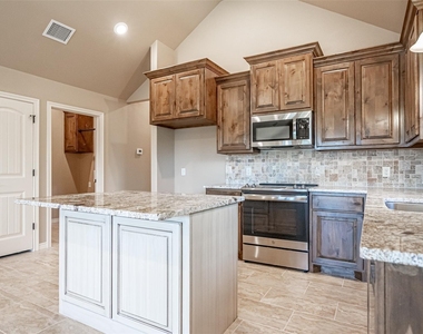 2510 Smokerise Trail - Photo Thumbnail 11