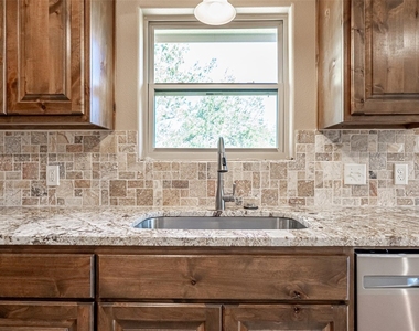 2510 Smokerise Trail - Photo Thumbnail 10