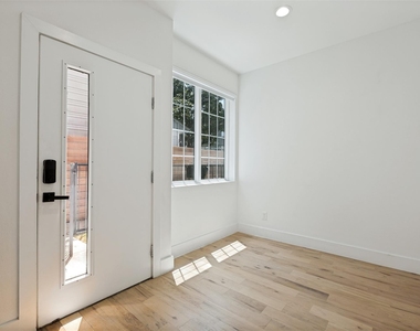 1910 Caddo Street - Photo Thumbnail 19