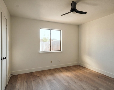113 Cole Street - Photo Thumbnail 7