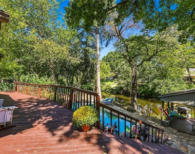707 Findlay Drive - Photo Thumbnail 30