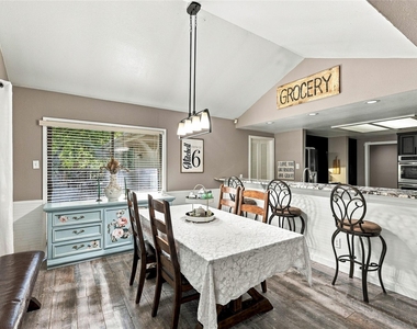 707 Findlay Drive - Photo Thumbnail 13