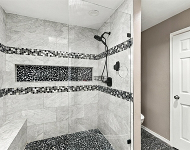 707 Findlay Drive - Photo Thumbnail 21