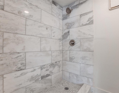4135 Buena Vista Street - Photo Thumbnail 10