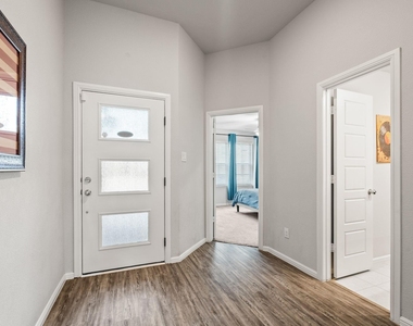 3220 Puffin Lane - Photo Thumbnail 7