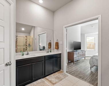 3220 Puffin Lane - Photo Thumbnail 24