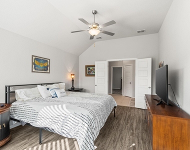 3220 Puffin Lane - Photo Thumbnail 23